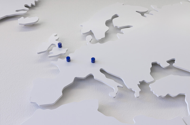 3D Weltkarte mit Standorten in Europa, Sulzer Hauptsitz in Winterthur, Interior Design von EightyNine, Agentur für Corporate Design und Grafik in St. Gallen, Schweiz