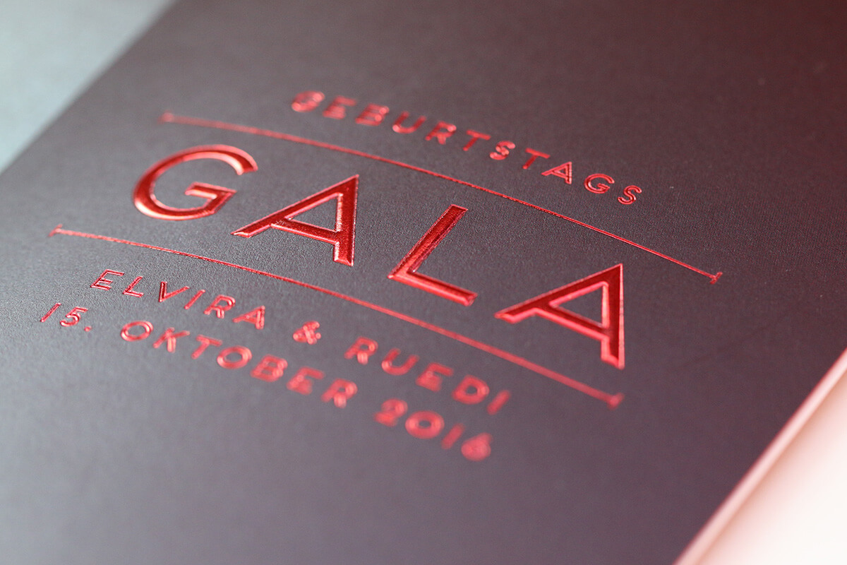 Geburtstags Gala Einladung, Veredelung durch Heissfolienprägung, EightyNine, Agentur für Corporate Design und Grafik in St. Gallen, Schweiz